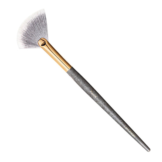 Fan brush