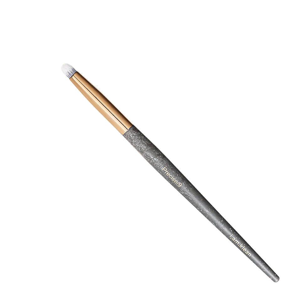 Eye precise brush